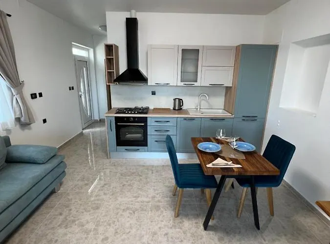 Summer Night Apartman